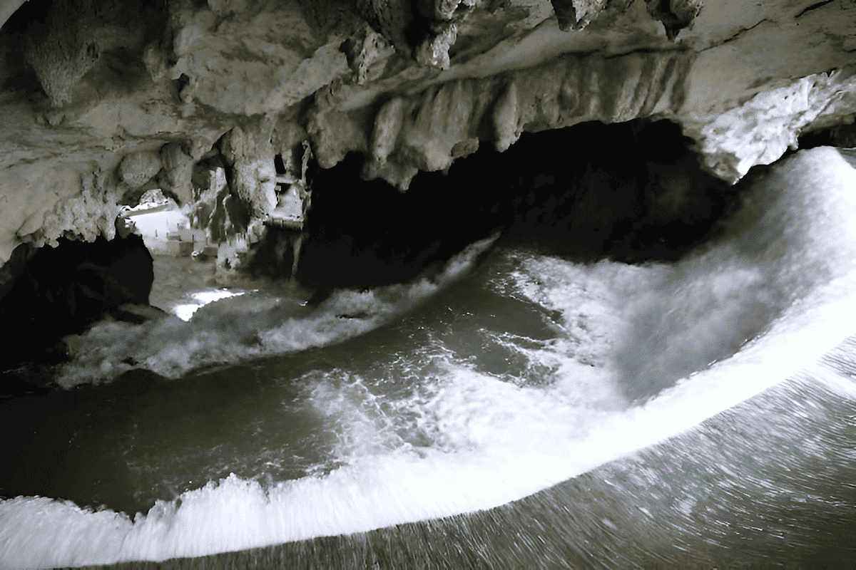 the Dragon's Palace, also known as the Longgong Caves