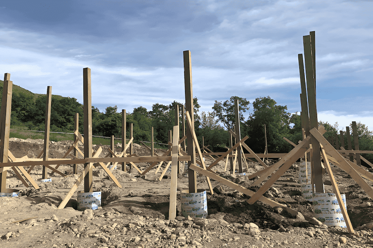 poured concrete sonotubes for pole barns